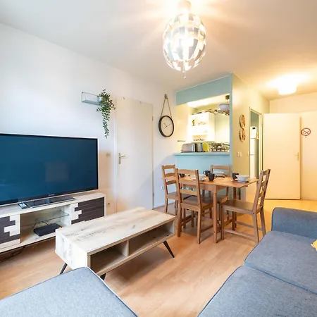 F2 Colore Et Confortable Proche Disney+Wifi Bailly-Romainvilliers Exterior photo