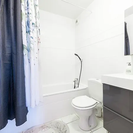 F2 Colore Et Confortable Proche Disney+Wifi Bailly-Romainvilliers Exterior photo